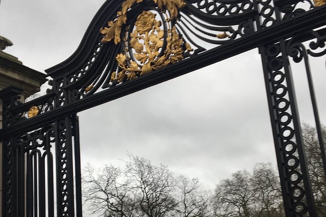 Rich People Behaving Badly - Wealthy Celebrities Behaving Badly