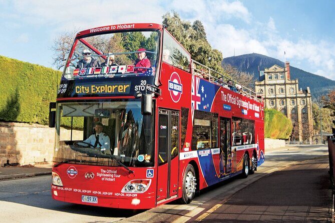 Richmond Village & Red Decker hop-on hop-off - Exploring the Richmond Village Tour