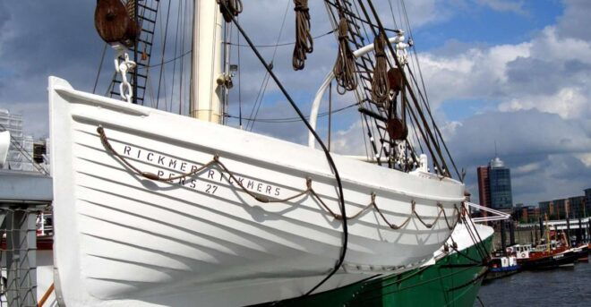 Rickmer Rickmers Museum Guided Tour With Transfers - Relaxing on the Ships Deck With Port Views