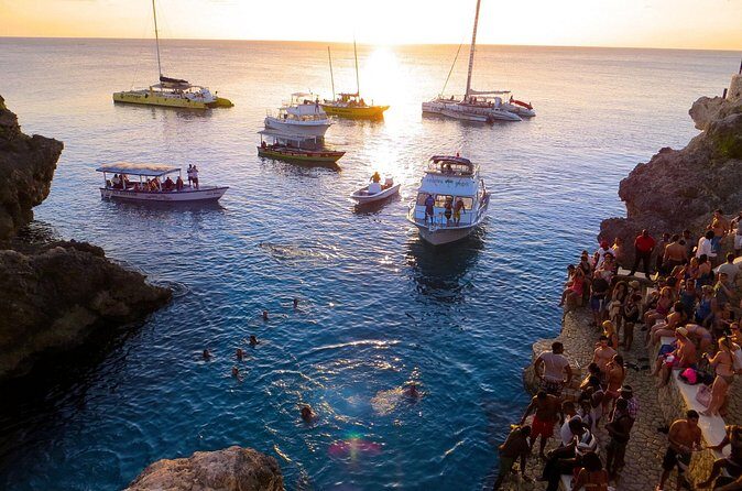 Rick's Cafe and 7 Mile Beach from Montego Bay - FAQs