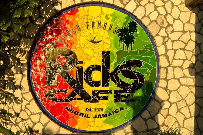 Ricks Café and Seven Mile Beach Private Tour - Experience Duration and Inclusions
