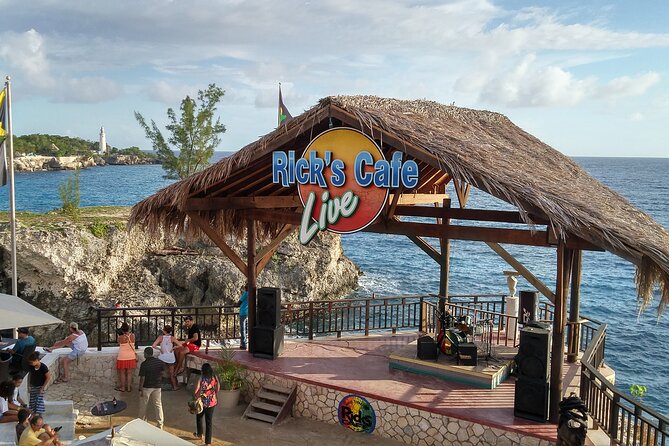 Ricks Cafe Full Day Seven Mile Beach Private Tour - Review Summary