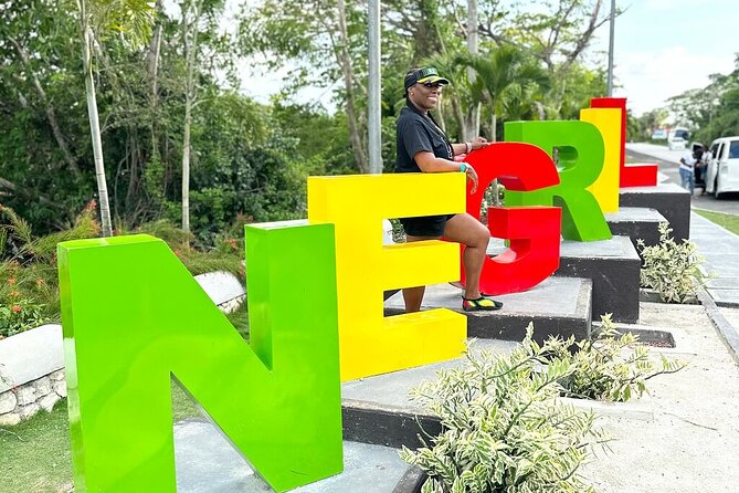 Ricks Café, Jerk Chicken Stop & Margaritaville With 7 MILE BEACH - Directions to Ricks Café, Jerk Chicken Stop & Margaritaville