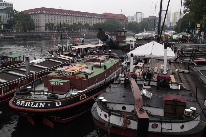 Rickshaw Minivan Bike Highlights and Taylor Made Tour Berlin - Private Guide - Hotels and Airports Pickup