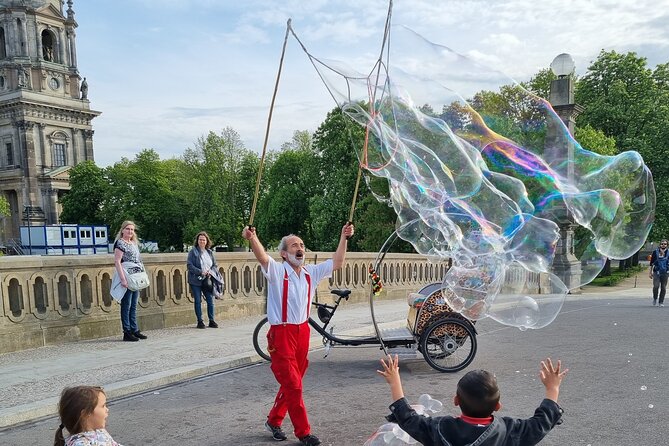 Rickshaw Tours Berlin - Groups of up to 16 People With Several Rickshaws - Knowledgeable Guides and Historical Insights