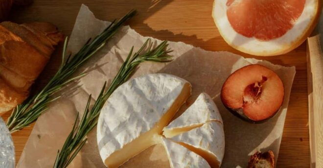 Ride a Motorboat Into the Sunset & Enjoy a Picnic - Experience Highlights