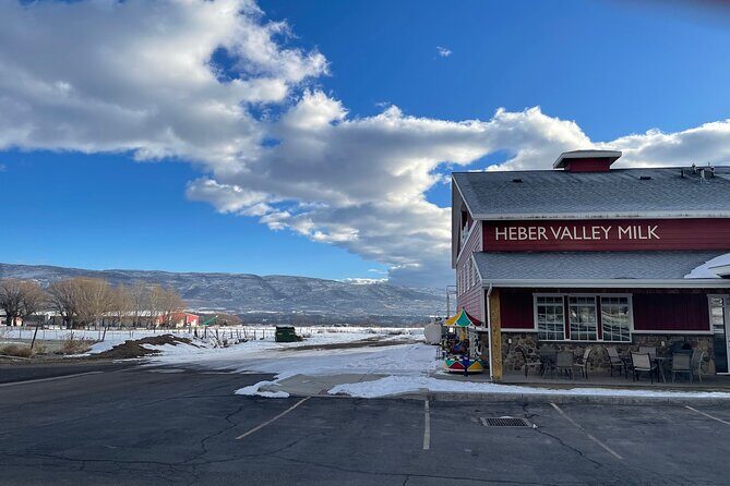 Ride the Heber Valley Steam Train and see Deer Creek Reservoir - The Experience: A Balance of Scenic Beauty and Local Charm