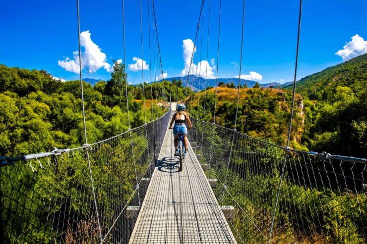 Ride to Riches: Arrowtown to Queenstown With Shuttle - Scenic Shuttle and Preparation