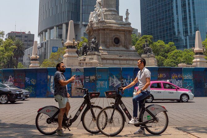 Riding a bike in Reforma & Chapultepec - Good To Know