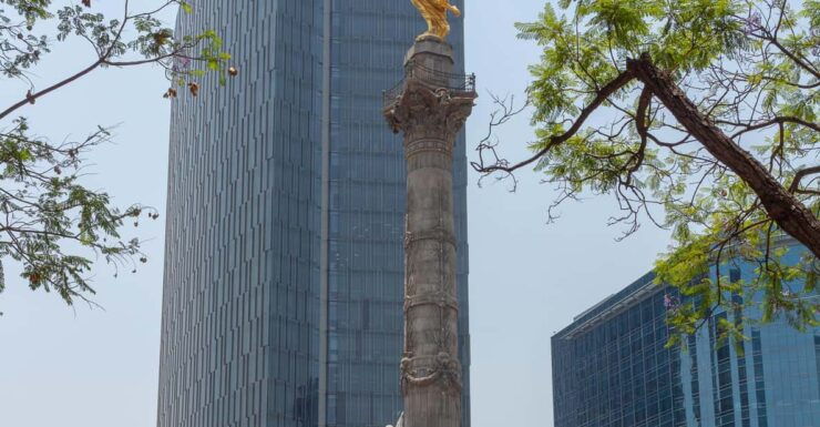 Riding Bikes in Reforma & Chapultepec - Available Tour Languages