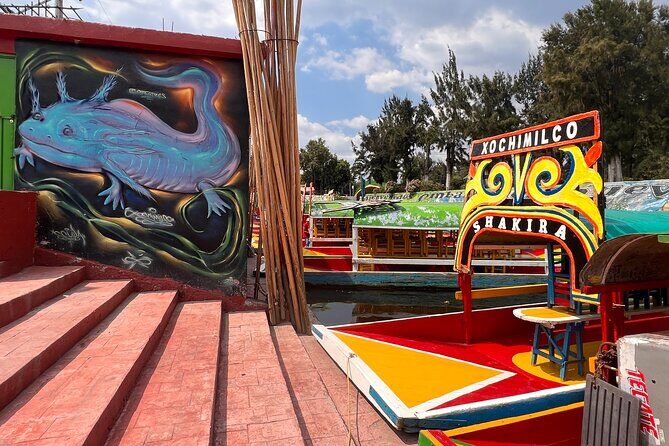 Riding Boats + Tacos+ Frida Kahlo's neighborhood (private tour) - The Sum Up