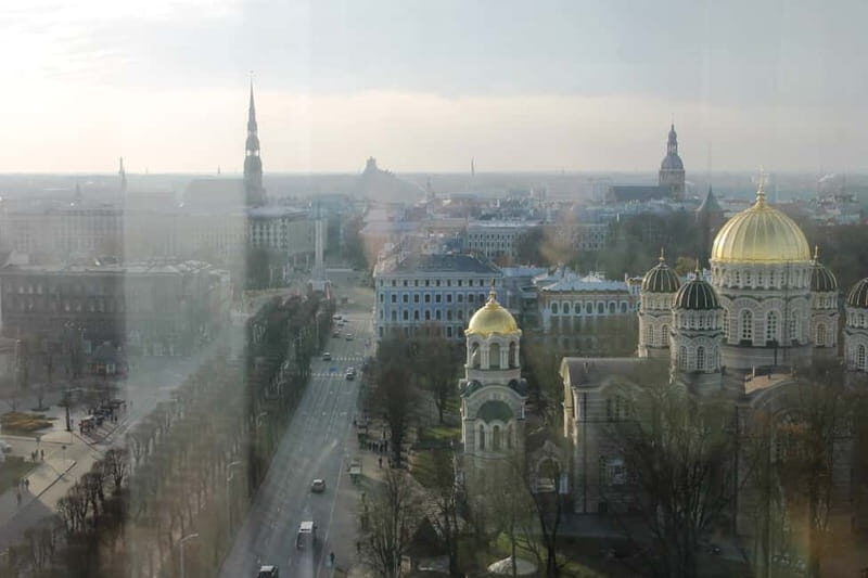 Riga: 1-Hour Old Town Tour - The Guide and the Experience