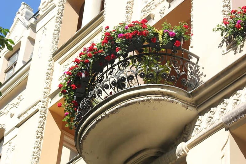 Riga: 2-Hour History of Art Nouveau Walking Tour - Good To Know