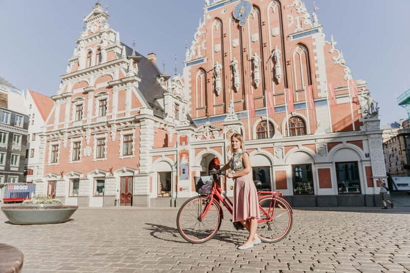 Riga: Architecture and Districts Bicycle Sightseeing Tour - Good To Know