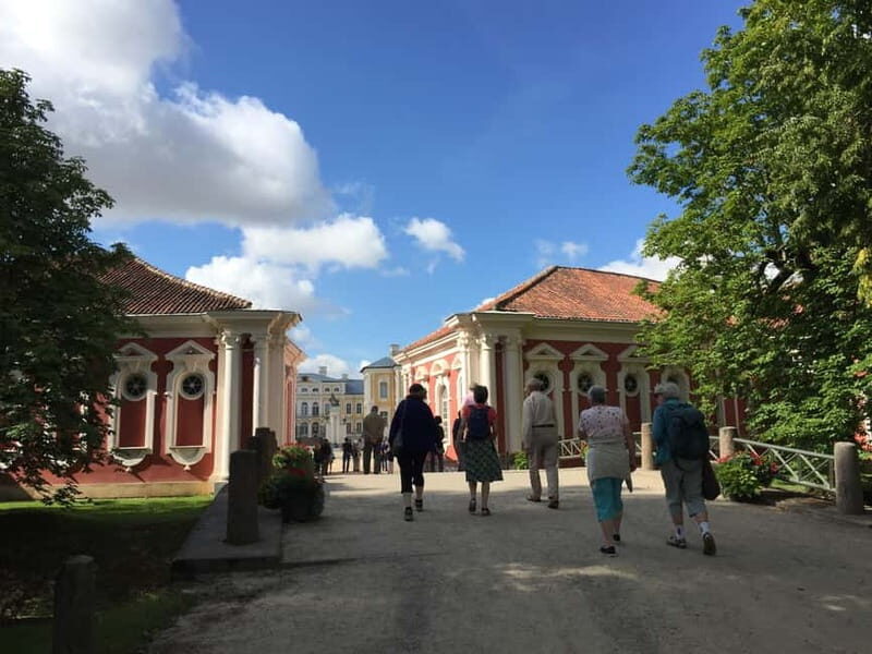 Riga: Bauska Castle, Rundale Palace and Hill of Crosses Trip - Good To Know