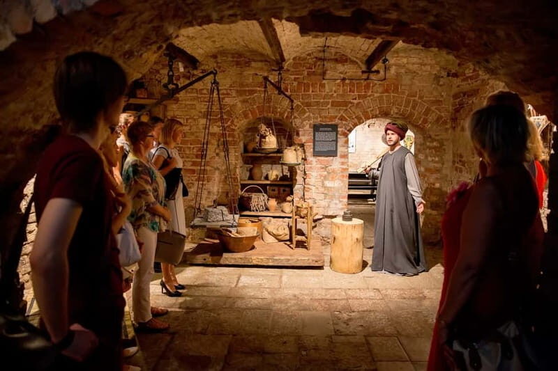 Riga: Entrance Ticket - House of the Black Heads - Good To Know