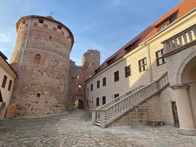 Riga: Hill of Crosses, Rundle Palace, & Bauska Castle Tour - Who Would Love This Tour?