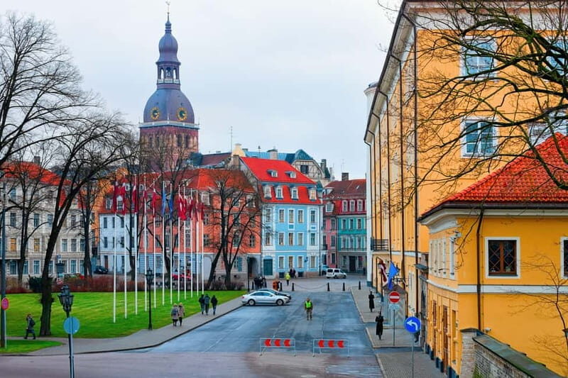 Riga: Insta-Perfect Walk with a Local - Good To Know