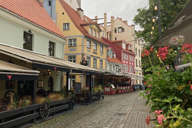 Riga Old Town and Central Market Private Tour - Booking Flexibility
