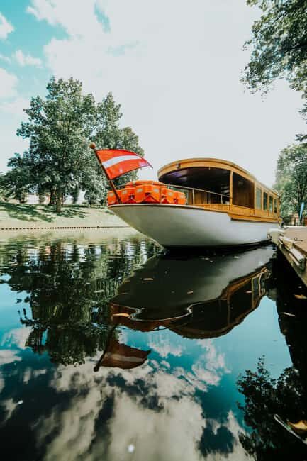 Riga: Private Boat Tour with Snacks and Drinks - What to Expect on the Tour
