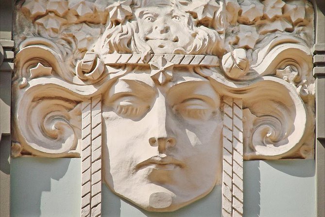 Riga Sightseeing Tour - Special Offer