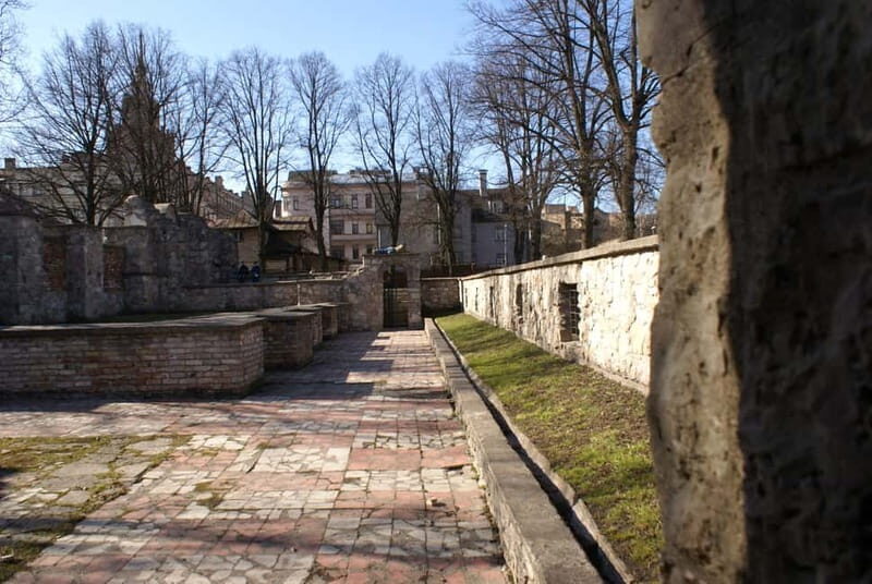 Rigas Jewish Heritage: A 2 h Walking Tour in a small group - Introduction: What You Can Expect from the Tour