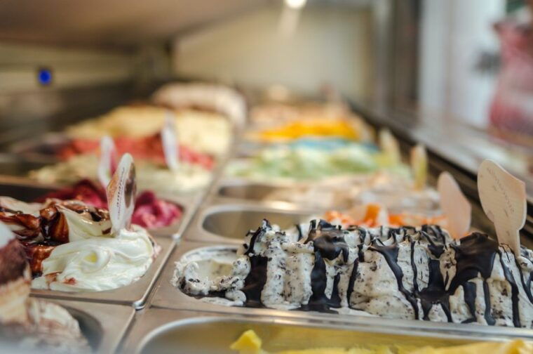 Rimini: Aperitivo & Street Food Tour Delights With a Local - Age Restrictions and Dietary Needs
