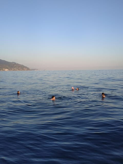 Riomaggiore: Cinque Terre Cruise With Swim/Snorkel Stops - Onboard Amenities