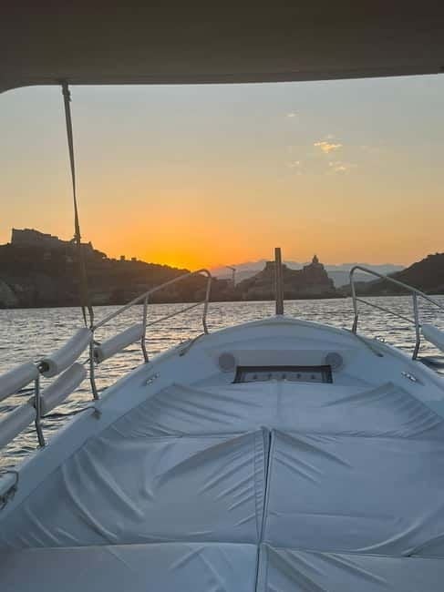 Riomaggiore: Cinque Terre Sunset Tour with Wine & Focaccia - Practical Details & What to Bring