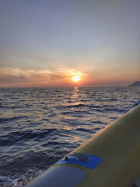 Riomaggiore: Cinque Terre Sunset Tour with Wine & Focaccia - Why This Tour Appeals to Different Travelers