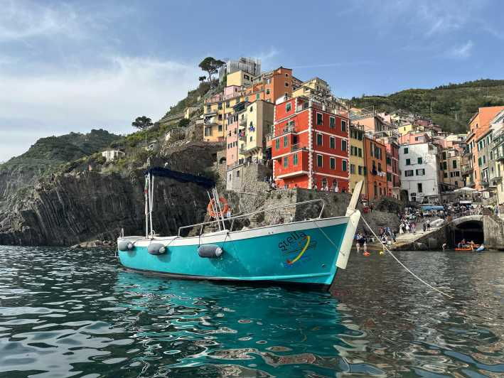 Riomaggiore: Guided Boat Tour around Cinque Terre - Good To Know