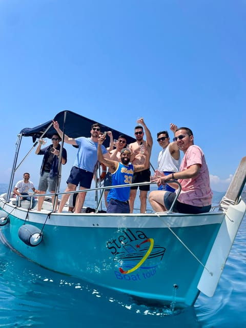 Riomaggiore: Guided Boat Tour around Cinque Terre - FAQ