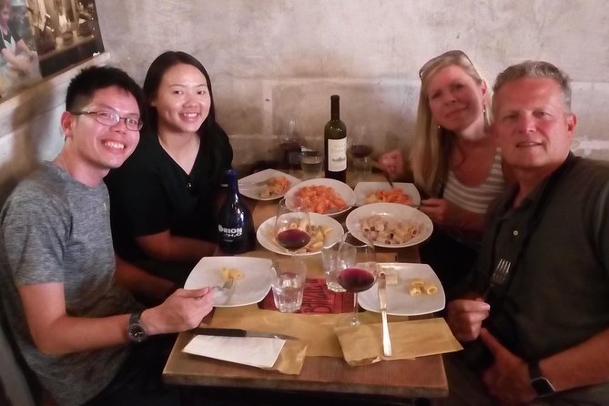 Rione Monti Food, Wine & Sightseeing Tour of Rome - Culinary Experience