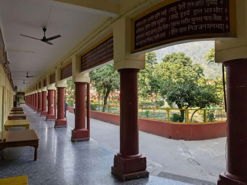 Rishikesh: Riverfront Walking Tour with Temples & Ashrams - The Itinerary in Detail