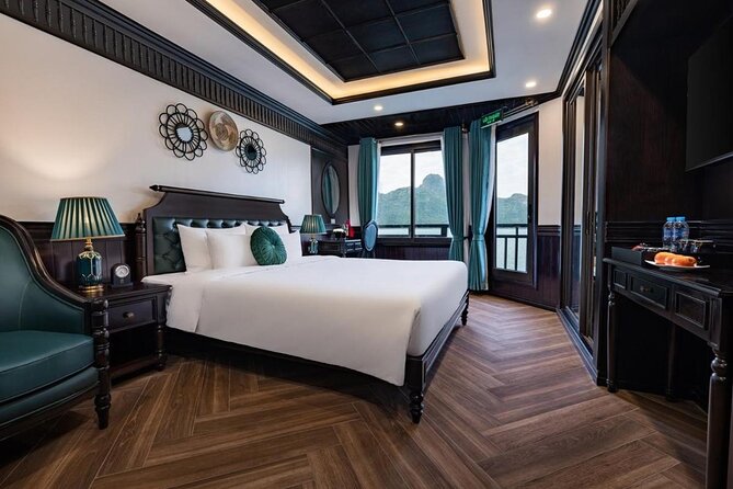 RITA Cruise 5* Lan Hạ-Cat Ba 3 Days 2 Nights With 2 Ways Transfer - Onboard Activities