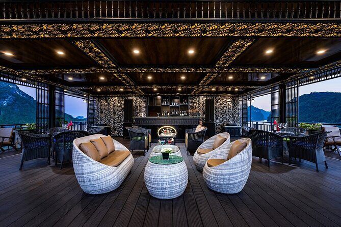 Rita Halong and Lan Ha Bay Cruise 2 Days 1 Night Scenic Journey - An In-Depth Look at the Tour Experience