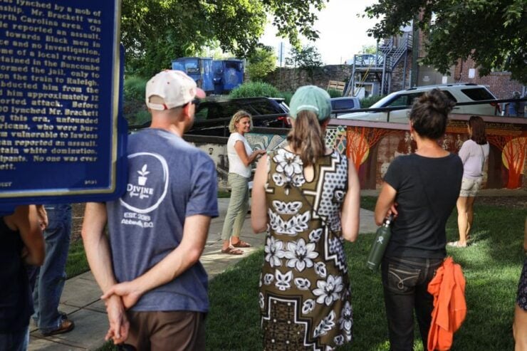 River Arts District & Downtown Mountain Mural Tour - Activity Information