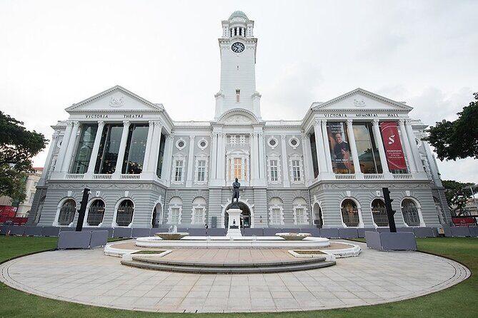 River Lights & Local Bites - Good To Know