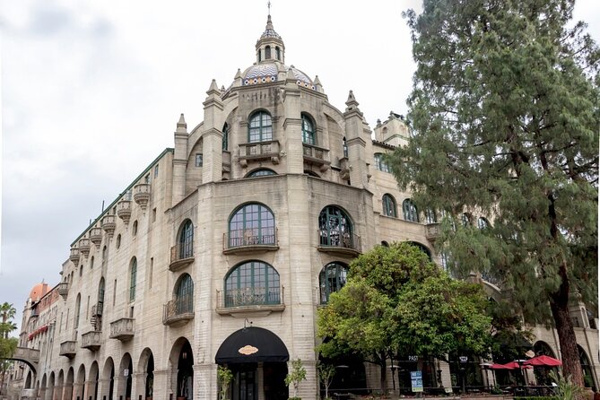 Riverside Scavenger Hunt: Universal Riverside - Booking Details