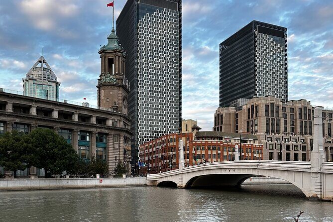 Riverside Time Travel Walking Tour Through Shanghais Origins - A Walk Through Shanghai’s Riverfront: What to Expect