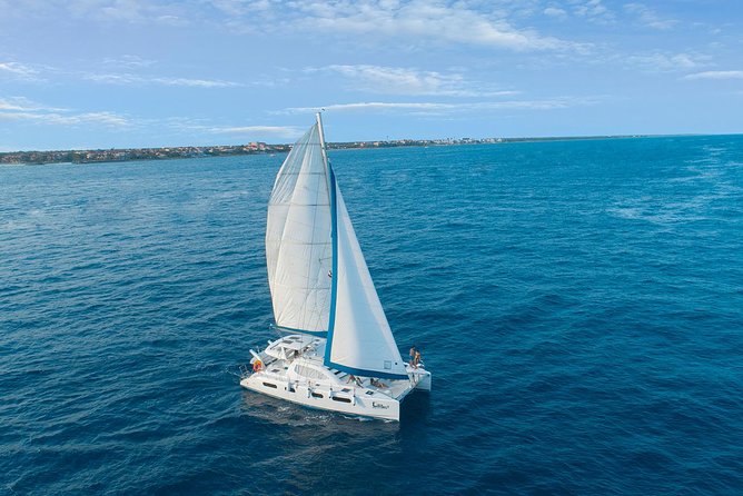Riviera Maya Luxury Catamaran and Snorkeling, Lunch & Drinks Included - Gourmet Lunch and Open Bar