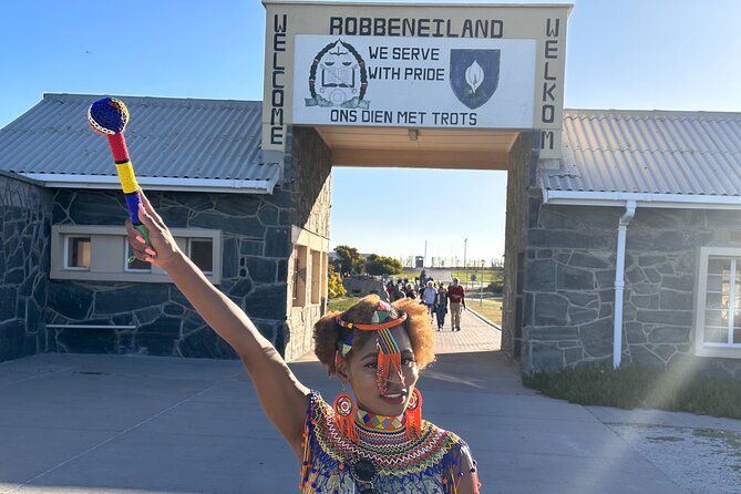 Robben Island & Table Mountain Pre Booked Tickets With Hotel Pick Up & Drop Off - Tour Overview