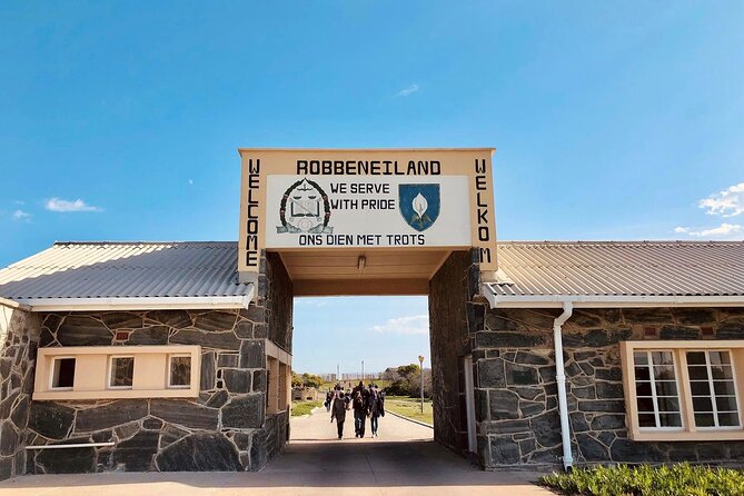 Robben Island Two Oceans Aquarium and Sunset Cruise - Accessibility and Limitations