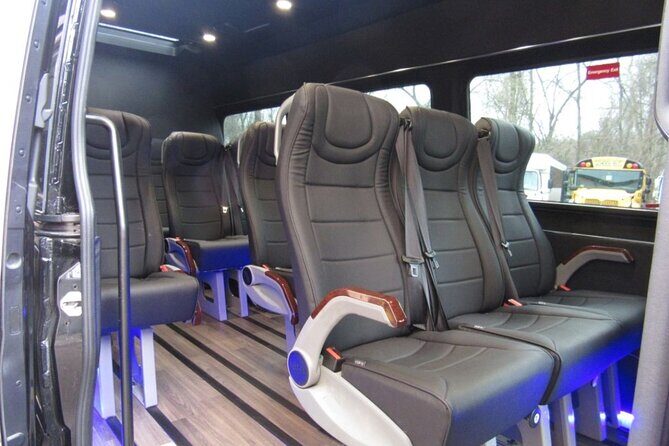 Roberts Transportation Luxury shuttle and sightseeing tour - An In-Depth Look at the Tour Experience