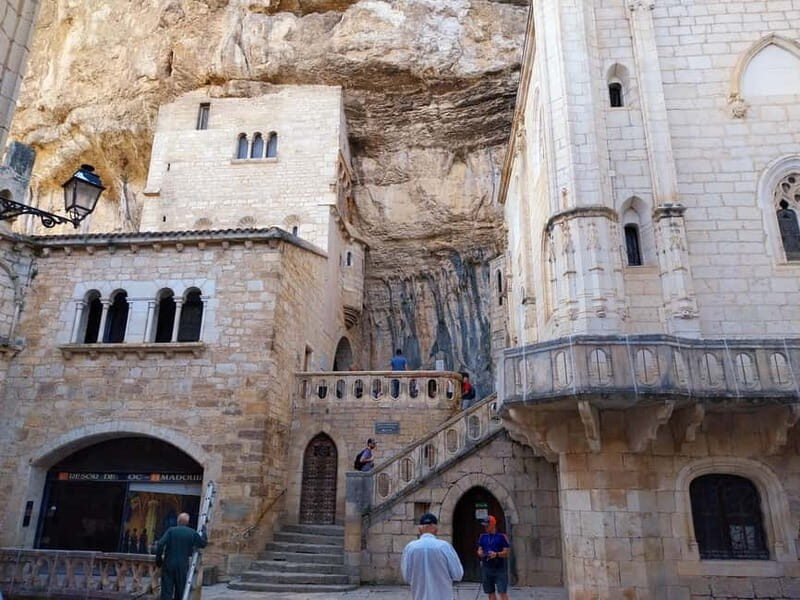 Rocamadour: Tour with an official tour guide - Practical Considerations and Value