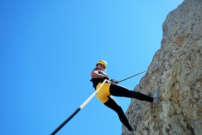 Rock Climbing and Rappelling for Beginners in Peña De Bernal, Queretaro. - Meeting and Pickup