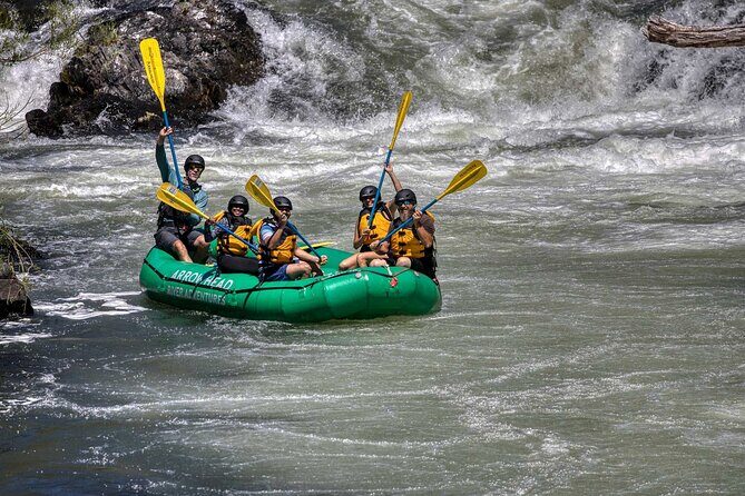 Rogue River Half Day Whitewater Trip Nugget Falls - What to Expect on Your Rogue River Whitewater Trip