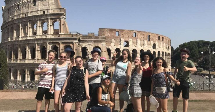 Rom: Colosseum and Roman Forum Small Group Tour in English - Cancellation Policy and Inclusions