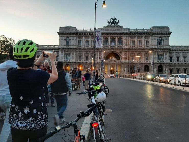 Roma by Night: E-Bike Tour - Activity Details