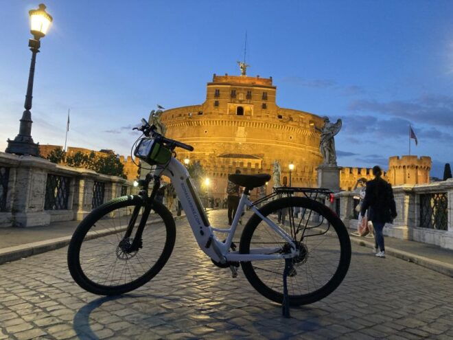 Roma by Night: E-Bike Tour - Meeting Point and Important Information